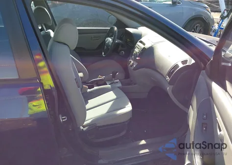 2009 Hyundai Elantra Gls z USA, uszkodzony, nr VIN KMHDU46D59U671589